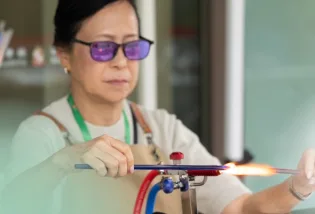 Glass Jewellery Workshop Web feature