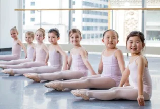 Ballet Summer Camp Jun26 Web feature