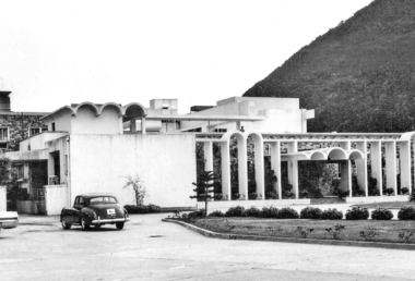 1 1963 Club Exterior